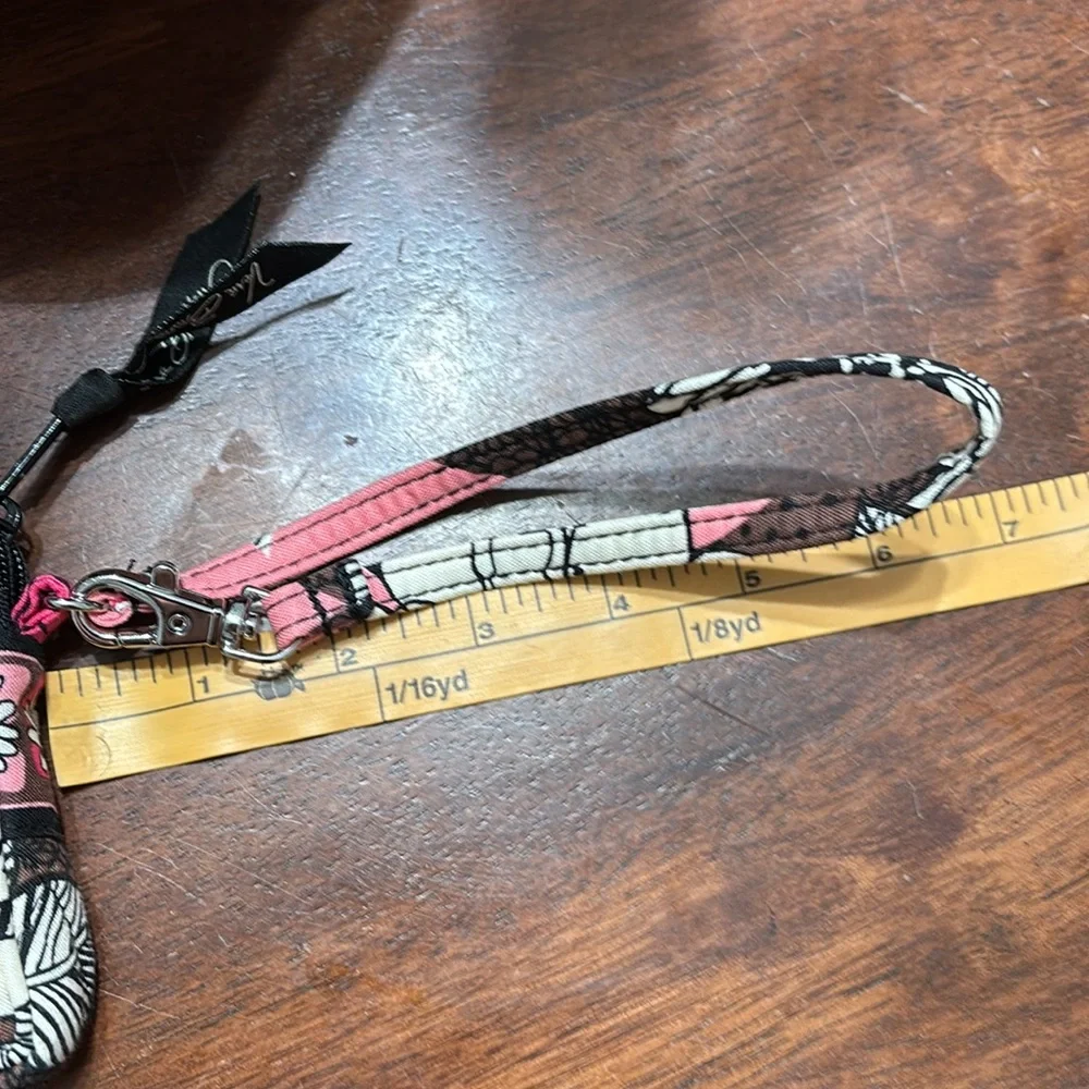 NWOT Vera Bradley -Mocha Rouge Wristlet - Picture 8 of 8